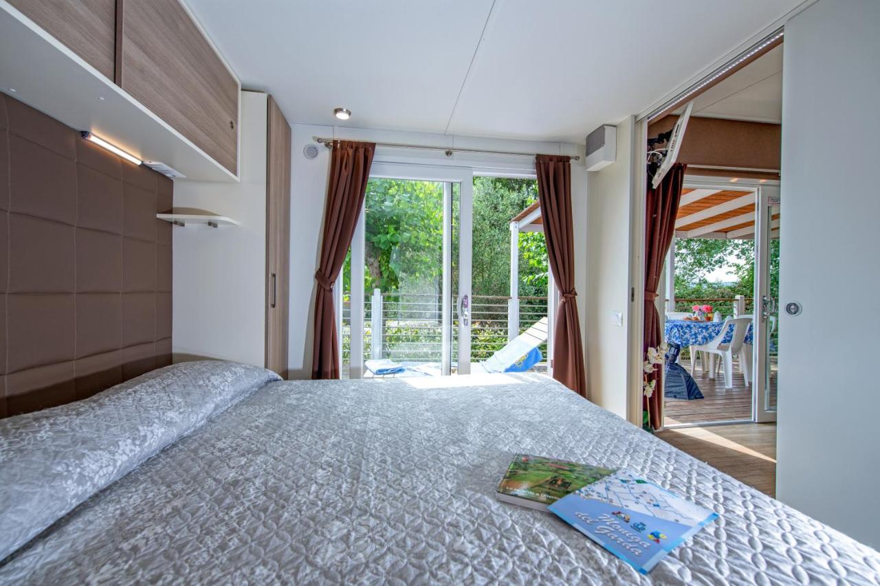 Camping Porto Srl Moniga del Garda Eksteriør billede