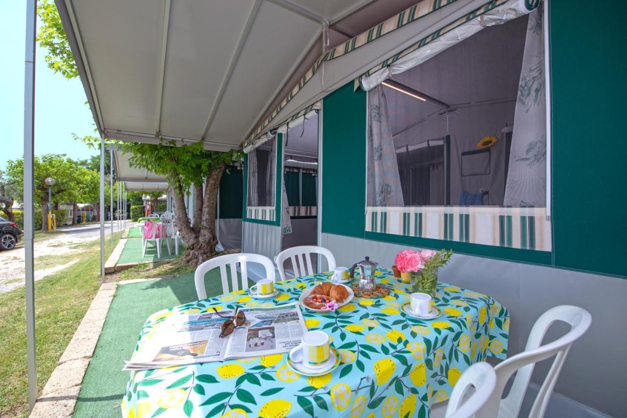 Camping Porto Srl Moniga del Garda Eksteriør billede