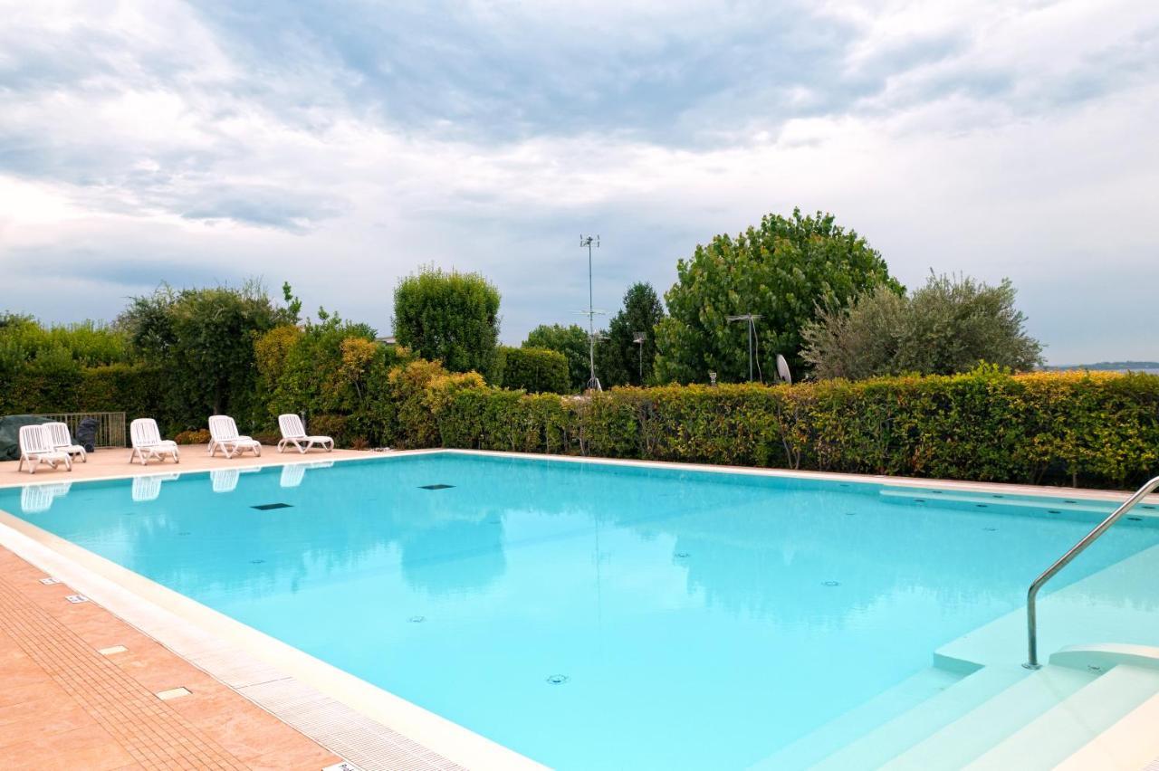 Camping Porto Srl Moniga del Garda Eksteriør billede