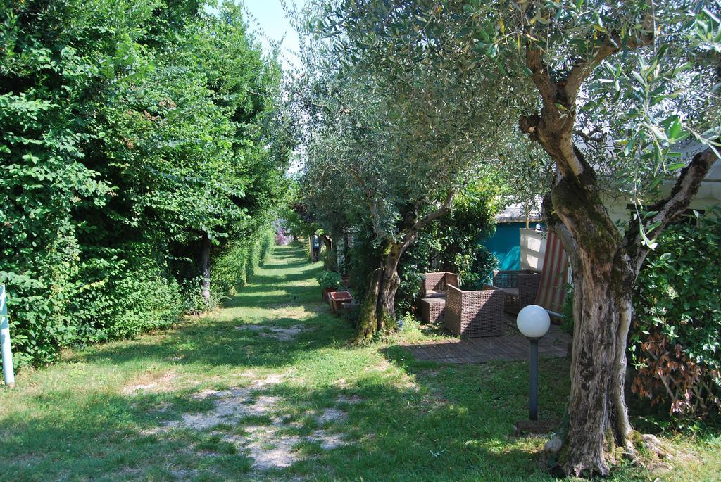 Camping Porto Srl Moniga del Garda Eksteriør billede