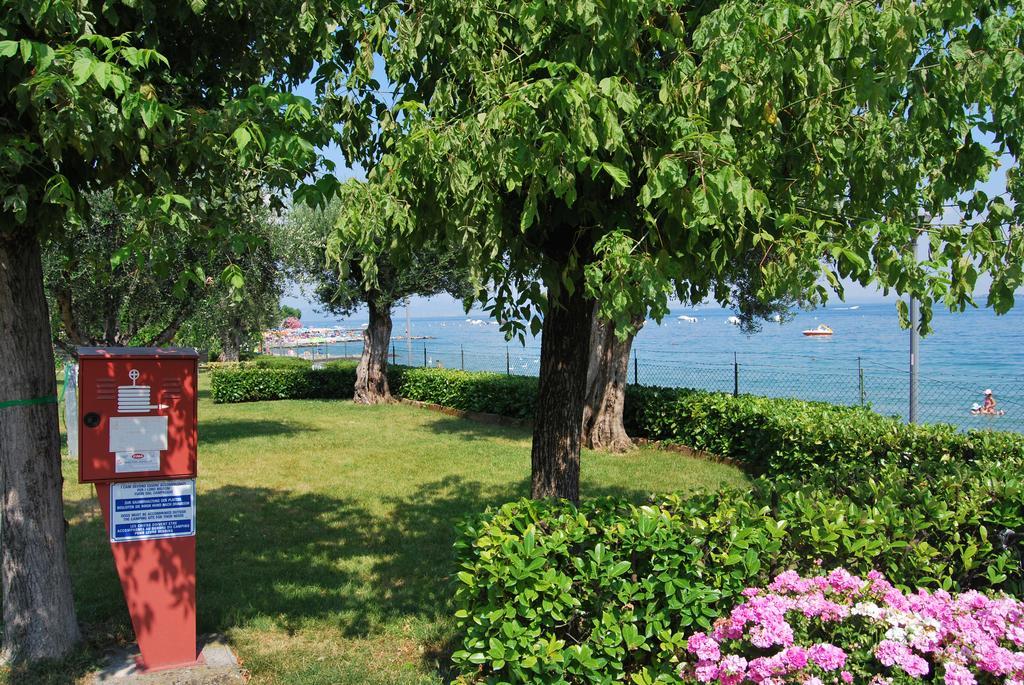 Camping Porto Srl Moniga del Garda Eksteriør billede