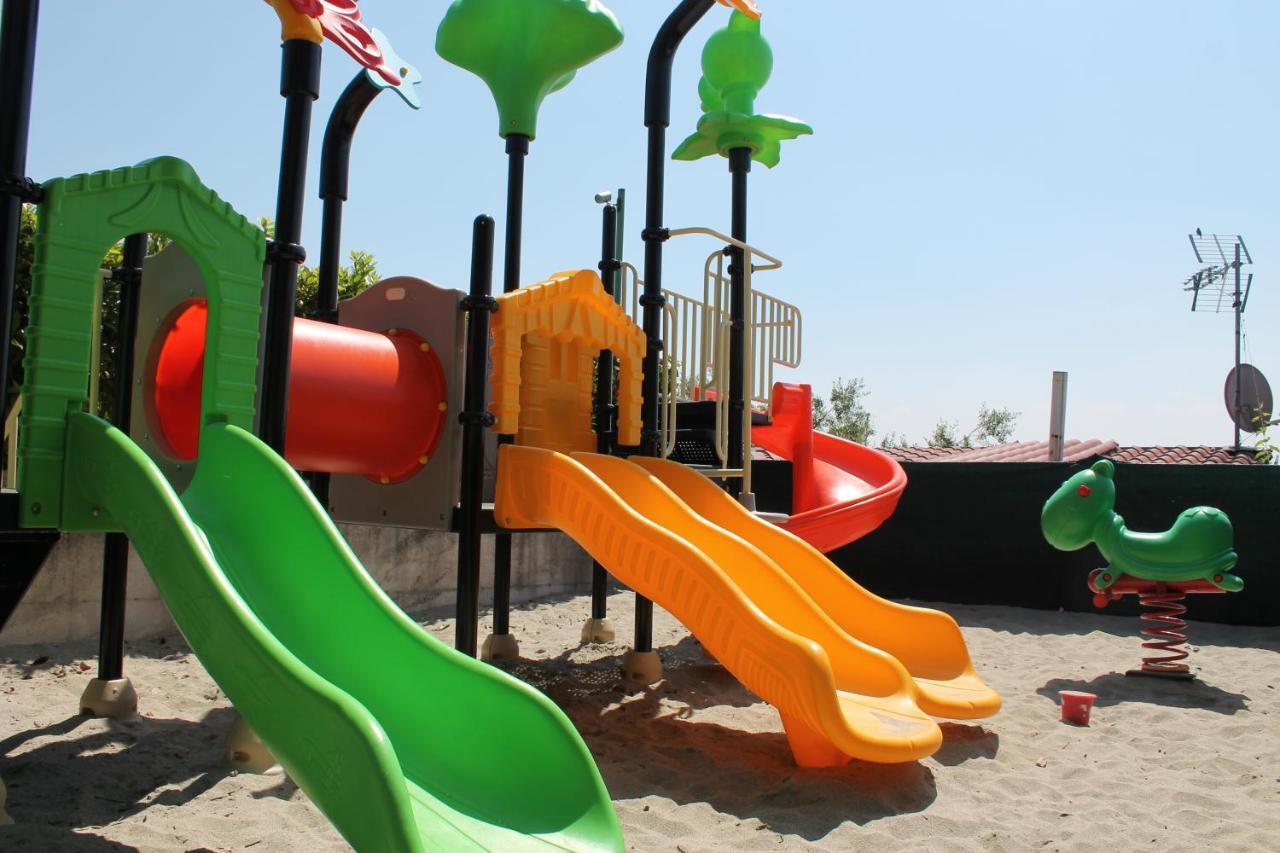 Camping Porto Srl Moniga del Garda Eksteriør billede