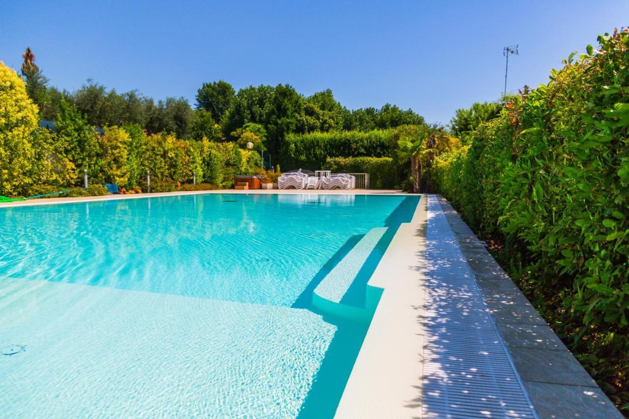 Camping Porto Srl Moniga del Garda Eksteriør billede